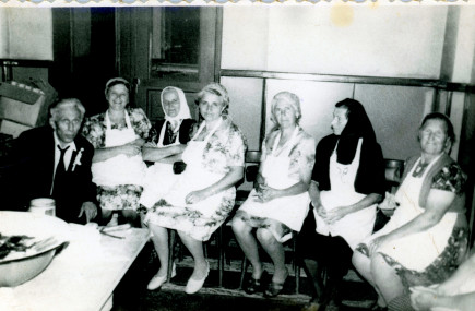 Lakodalmas konyhai kisegítők