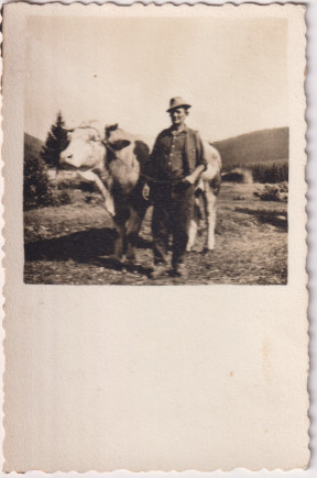 "Apaállat" és gondozója