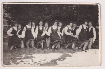 Gelencei tánccsoport